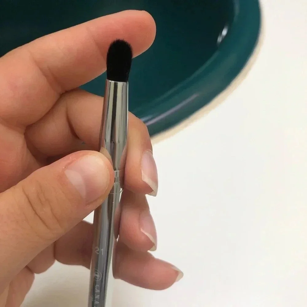 NEW ANASTASIA BEVERLY HILLS PENCIL BRUSH